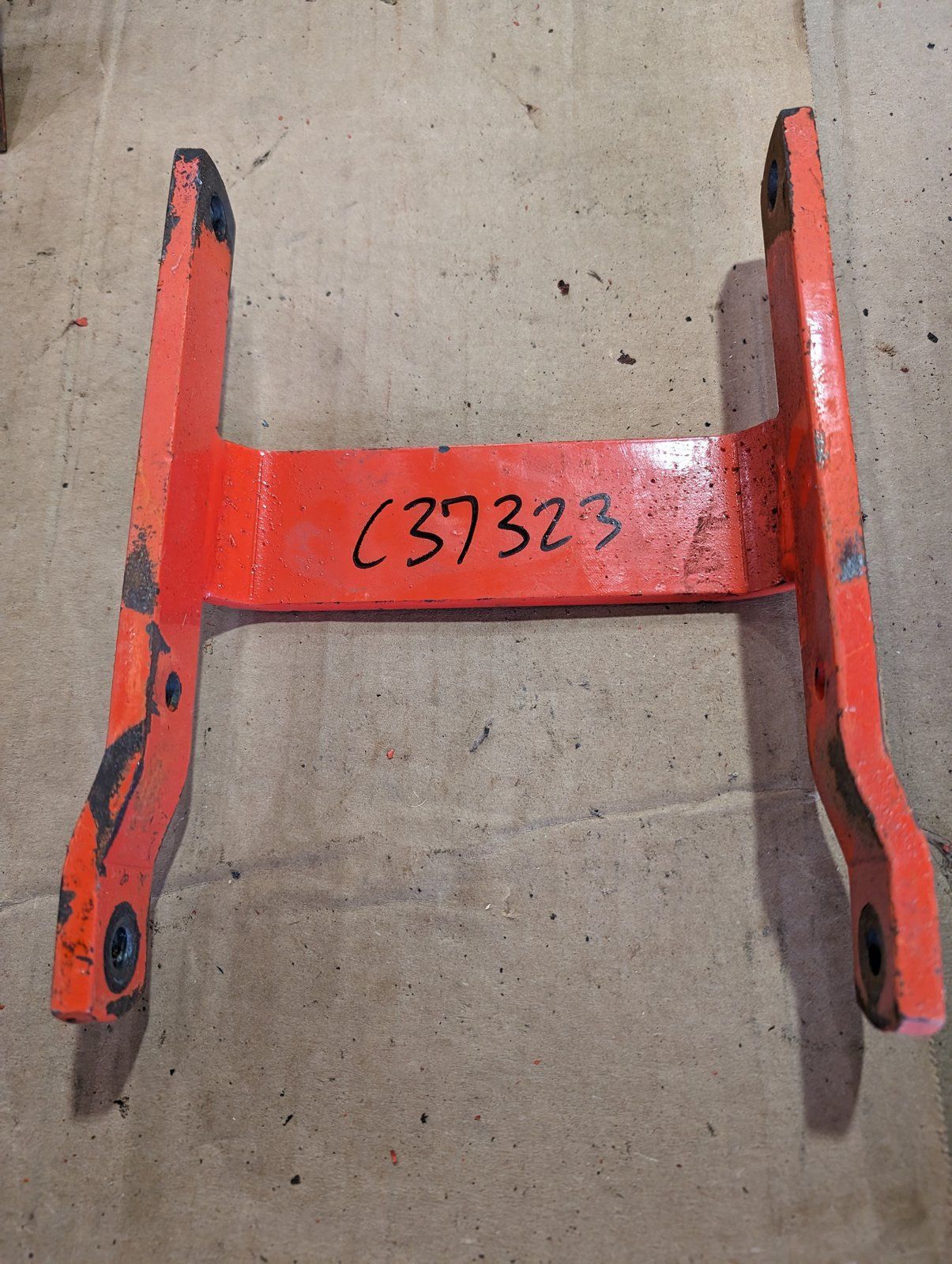 C37323 USED FRAME - TOW AHRM44 AHRM48 - Ingersoll/Case Tractor Part