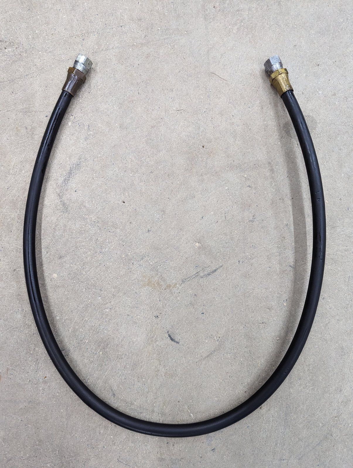 C37348 HOSE (ASSY) HYD 1/4x39.5" - Ingersoll/Case Tractor Part