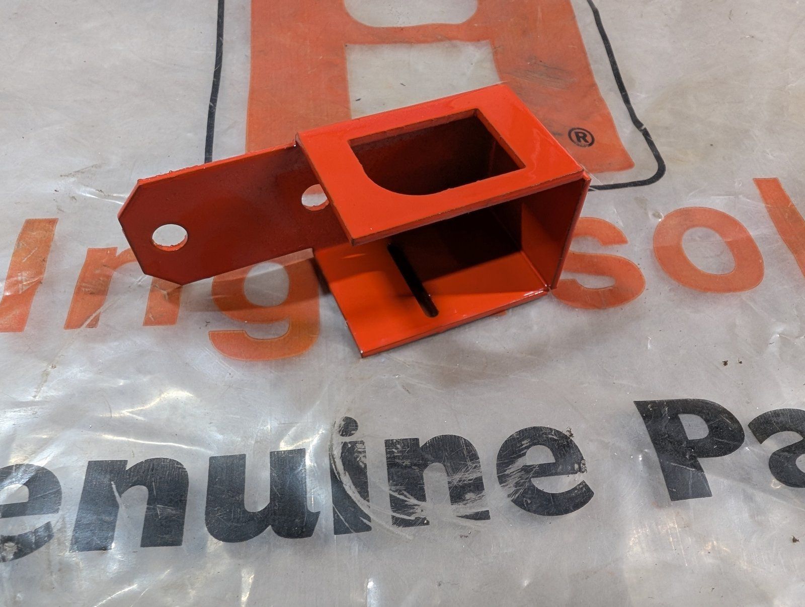 C37438 BRACKET SWITCH MOUNT (VANGUARD) - Ingersoll/Case Tractor Part