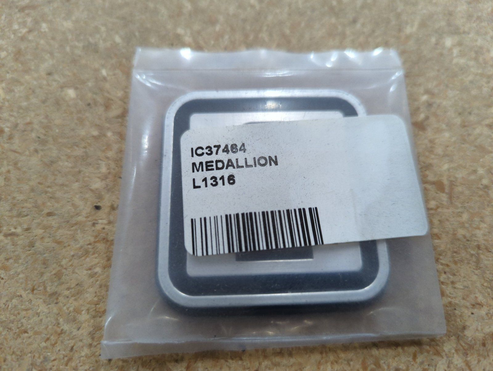 C37464 MEDALLION ZERO TURN - Ingersoll/Case Tractor Part