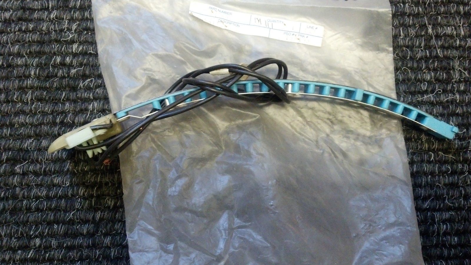 C37520 ( replaces G9002001 ) SEAT SWITCH - REPLACED BY C45537 - Ingersoll/Case Tractor Part
