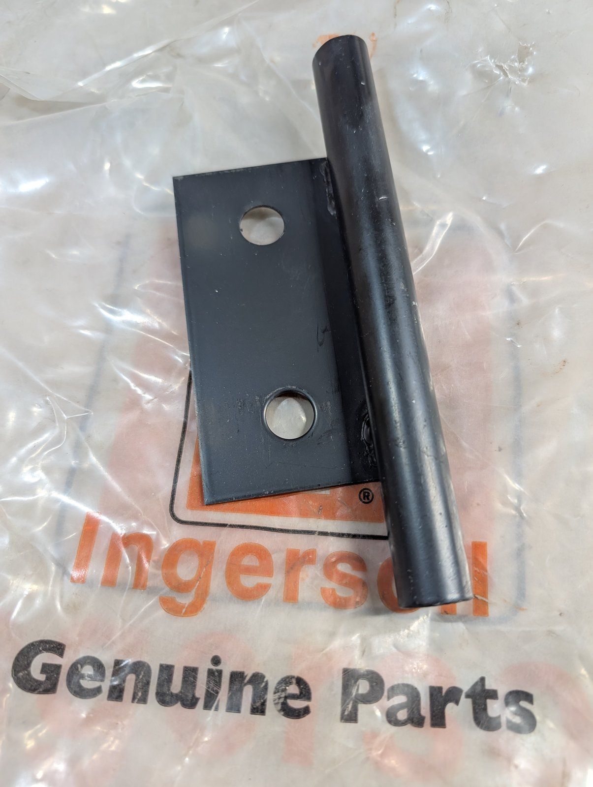 C37577 ( replaces G3000041 ) WMT WIRE TUBE - Ingersoll/Case Tractor Part
