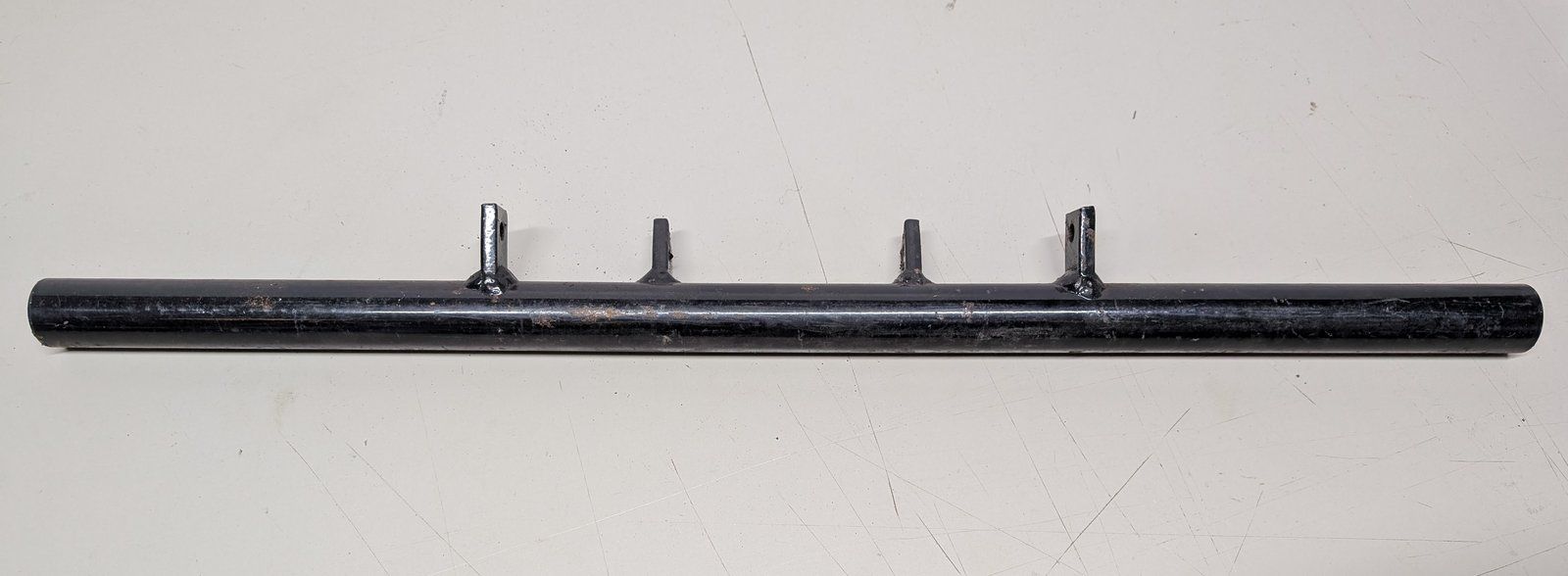 C37579 ( replaces G3000014 ) CROSS BAR - LIFT - Ingersoll/Case Tractor Part