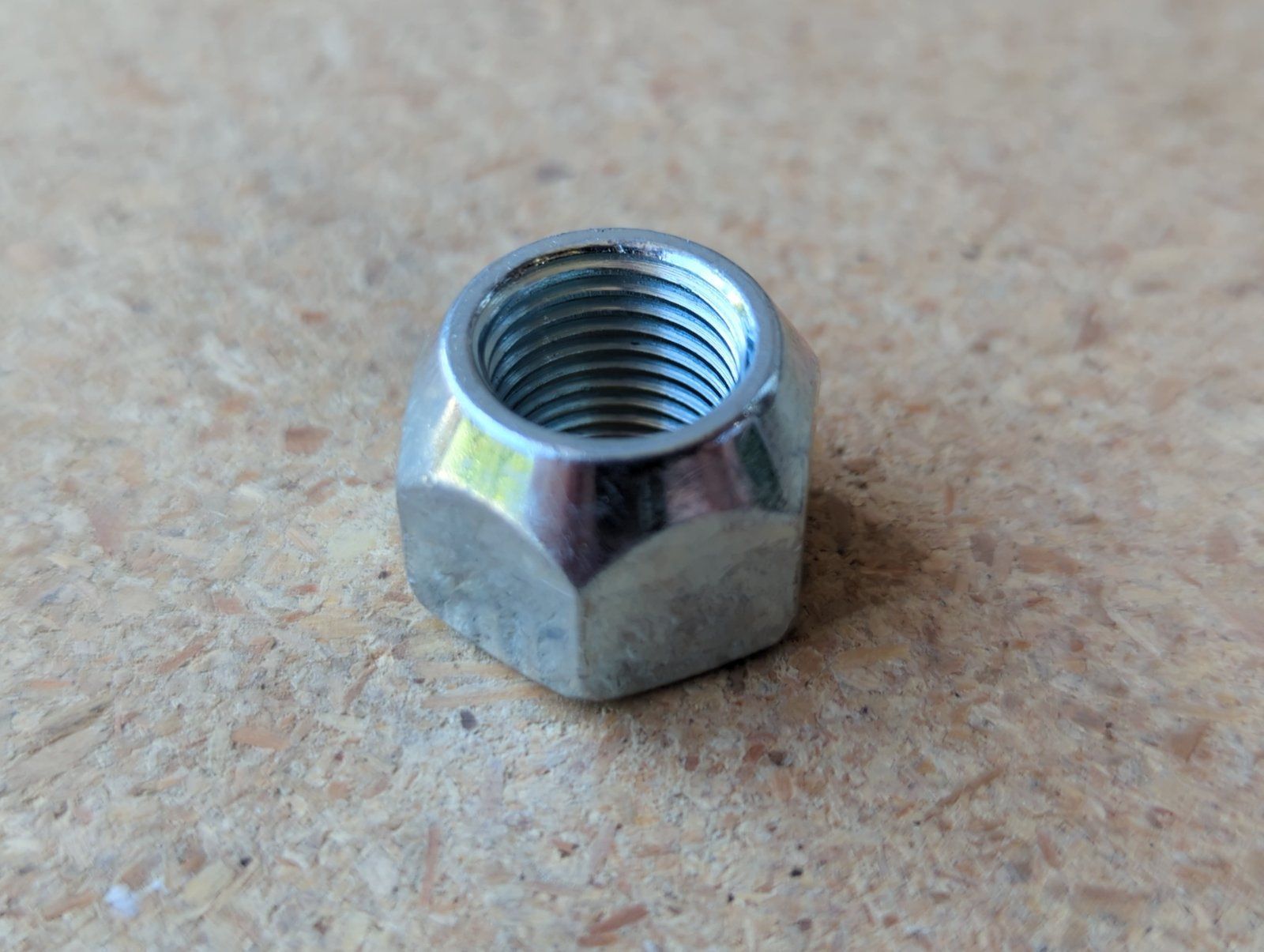 C37657 ( replaces G9006138 ) NUT - LUG 1/2 - 20 - Ingersoll/Case Tractor Part