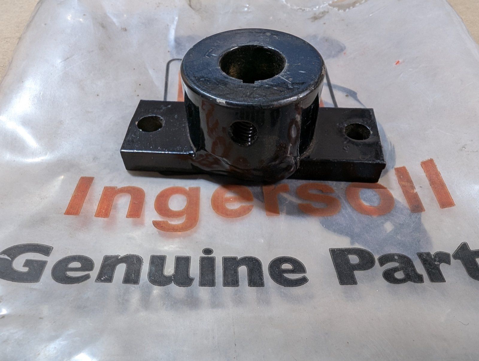 C37694 ( replaces G9004522 ) WMT DRIVE HUB - Ingersoll/Case Tractor Part