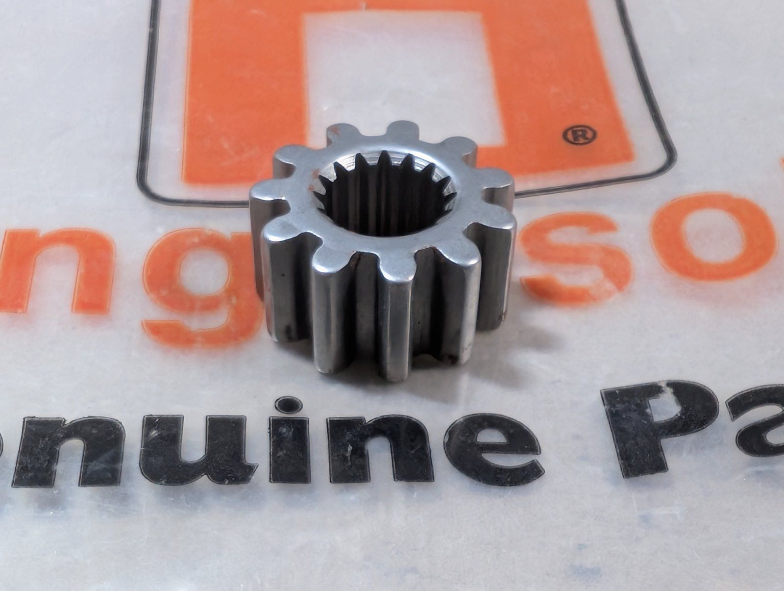 C37738 ( replaces G9007047 ) GEAR - INPUT ZT TRANSMISSION C40916 - Ingersoll/Case Tractor Part