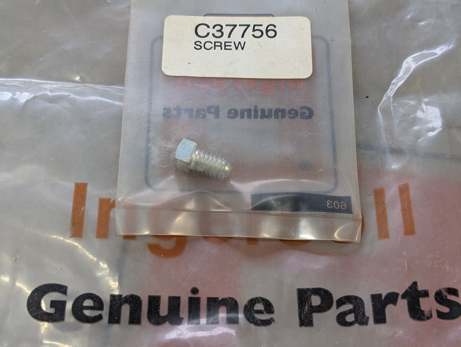 C37756 ( replaces G9006058 ) SCREW 5/16 - 18 X 1/2 SQ. HD. 3901A2C - Ingersoll/Case Tractor Part