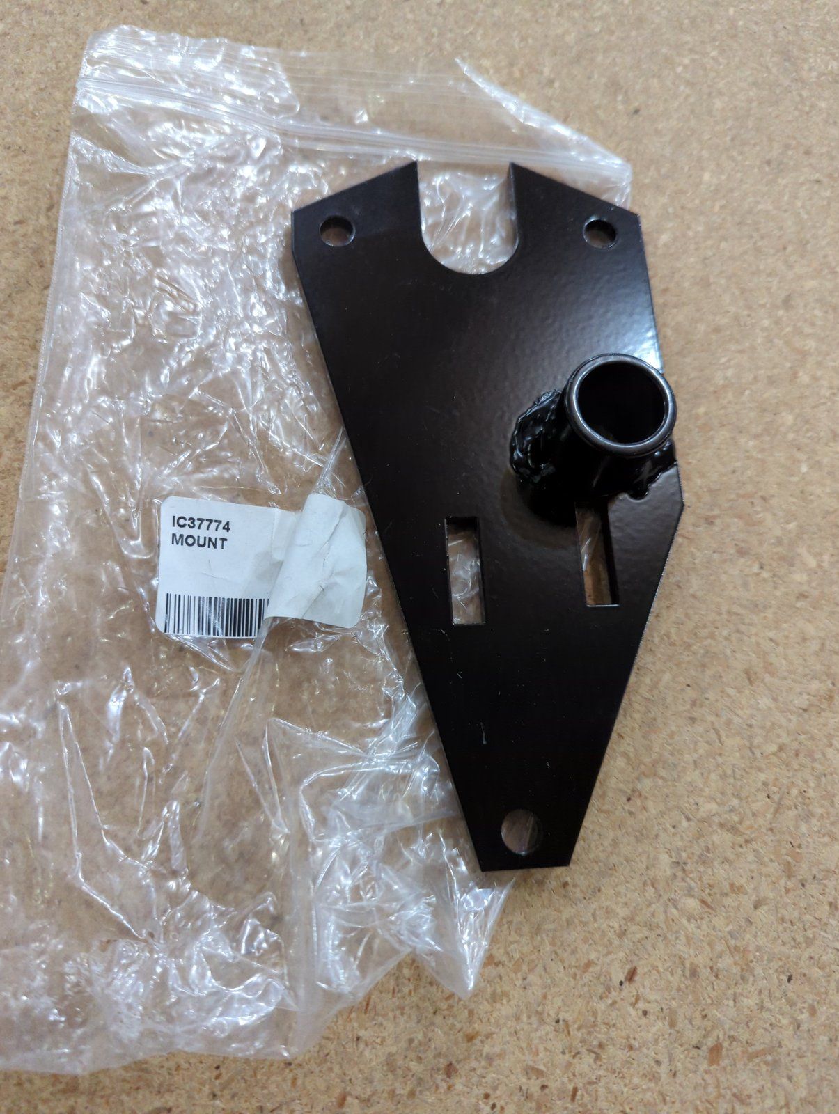 C37774 ( replaces G1140006 ) CROSS SHAFT MOUNT LH BRG - Ingersoll/Case Tractor Part
