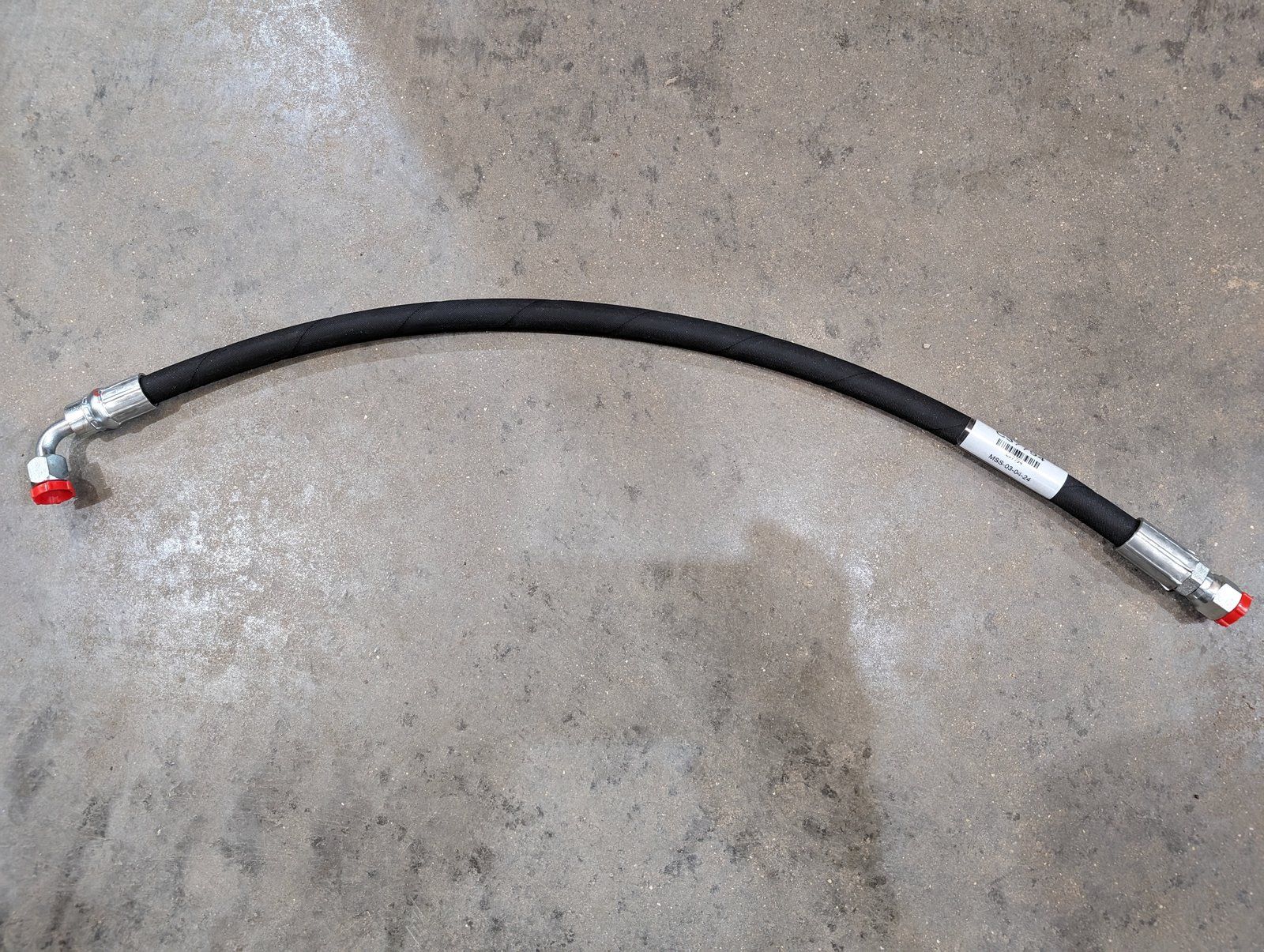 C37794 ( replaces G9008103 ) HOSE (ASSY) HYD 3/8.92 X 26 - Ingersoll/Case Tractor Part