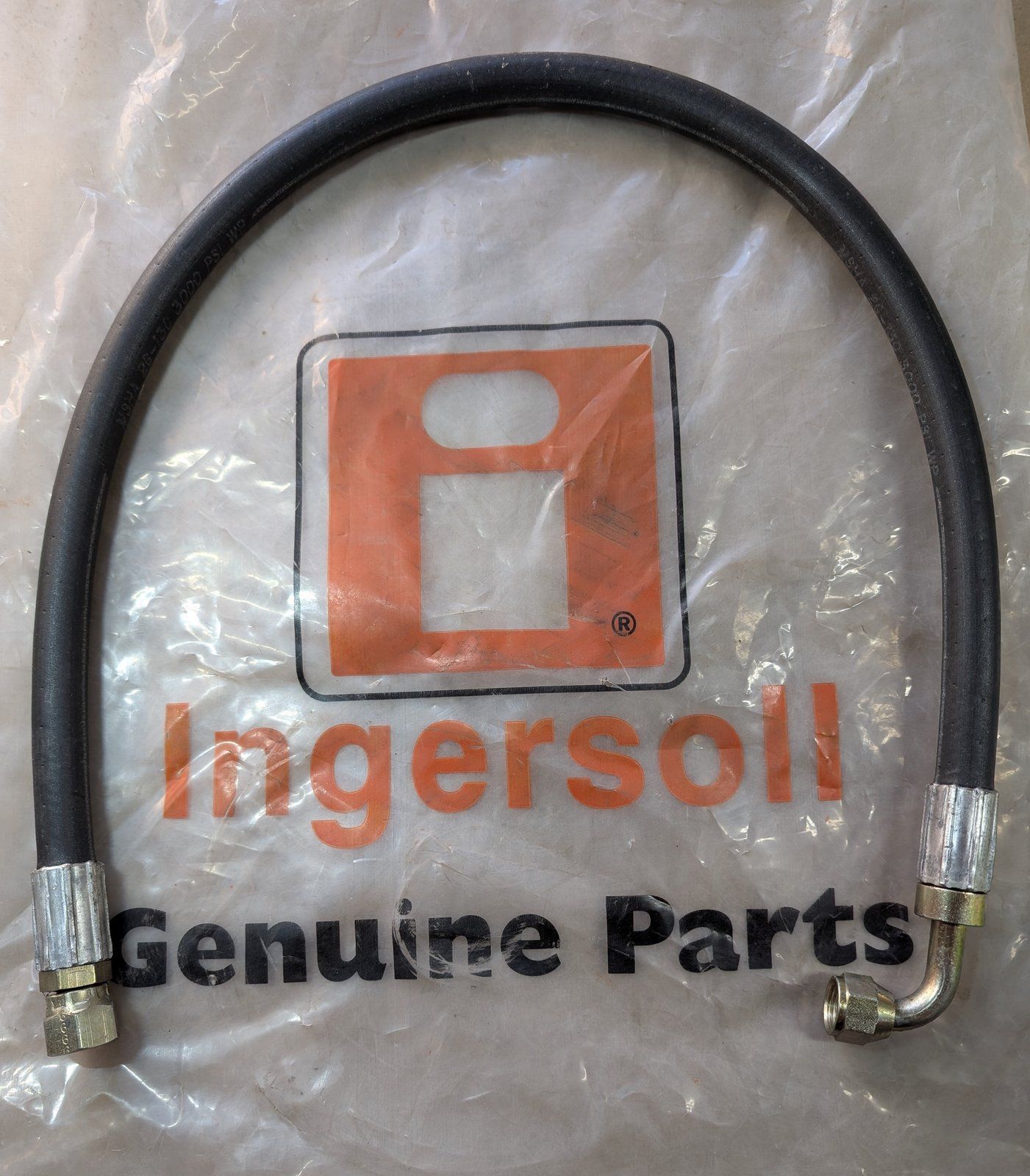 C37795 ( replaces G9008106 ) HOSE (ASSY) HYD 3/8.92 X 31 - Ingersoll/Case Tractor Part