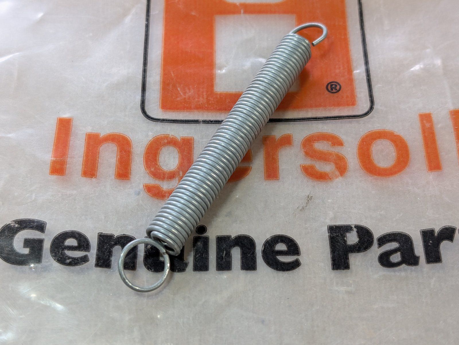 C37837 ( replaces G9005501 ) SPRING - LEVER LOCK - Ingersoll/Case Tractor Part