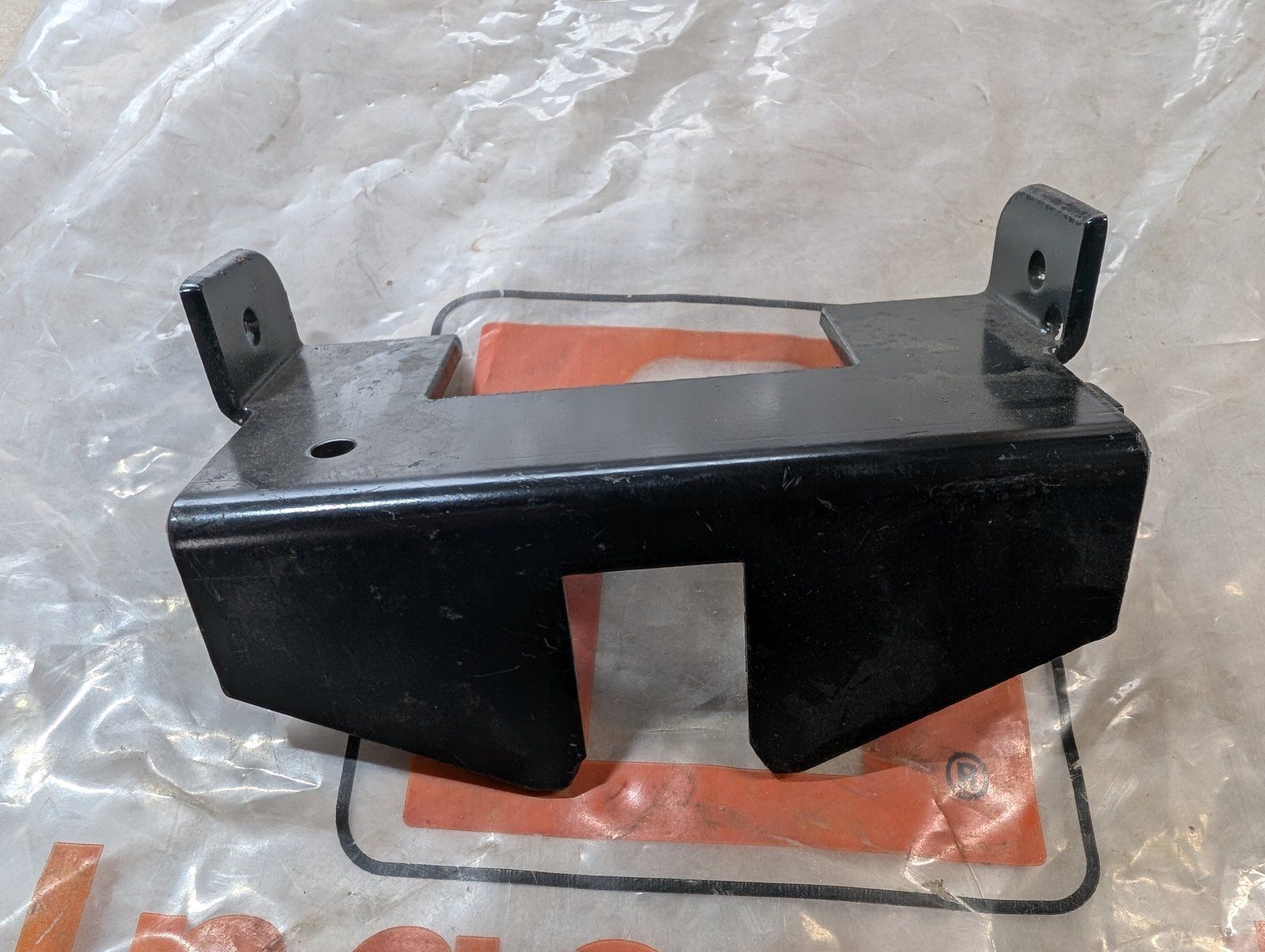 C37840 ( replaces G2010010 ) BRACKET - LEVER LOCK - Ingersoll/Case Tractor Part