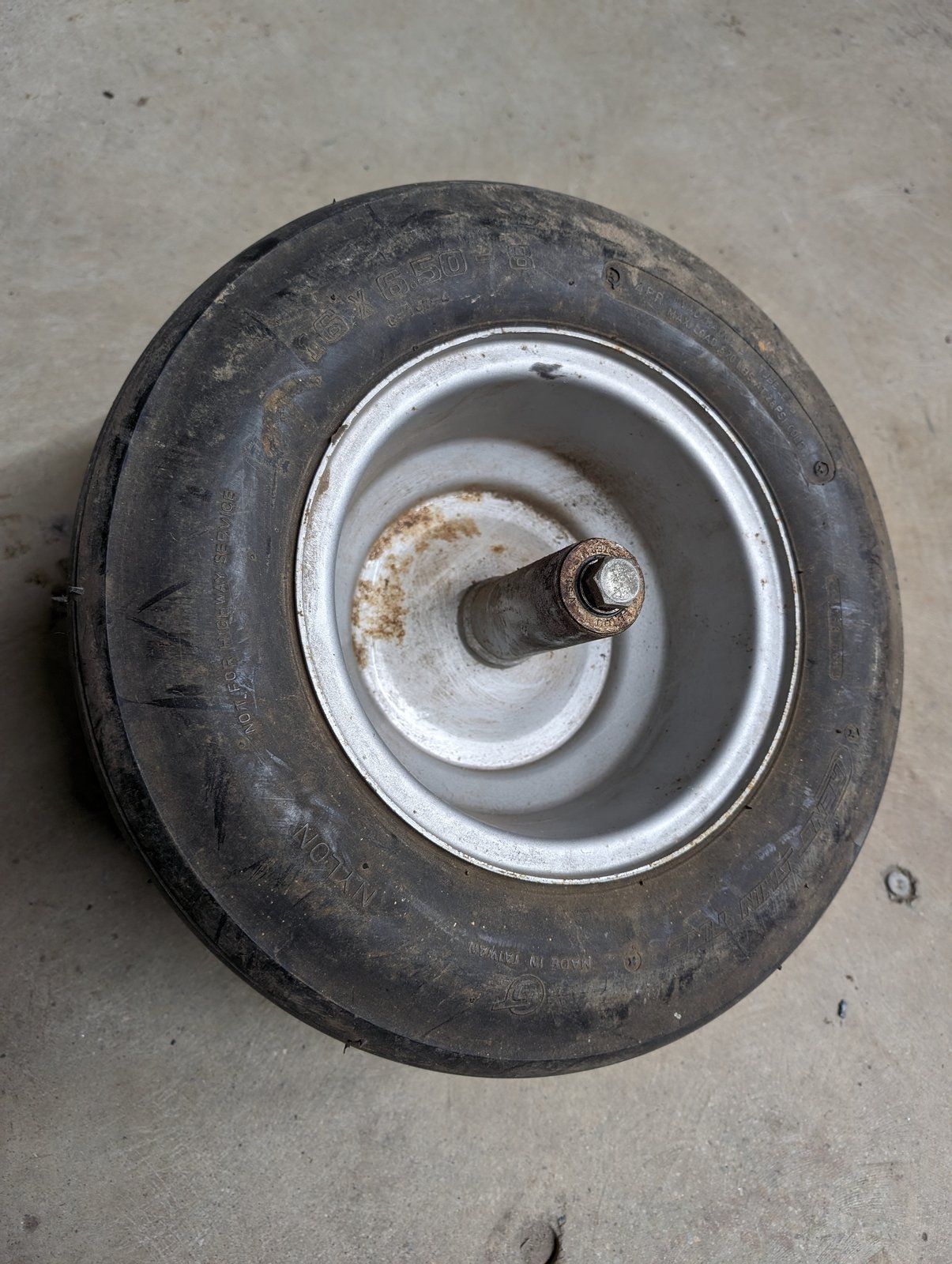 C37855 ( replaces G9004026 ) USED WHEEL ASSY.-TAIL 16X 6.50-8 - Ingersoll/Case Tractor Part
