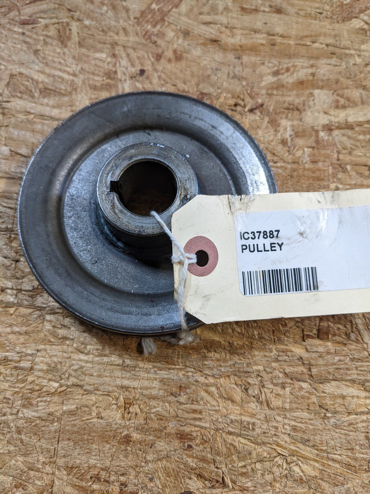 C37887 ( replaces G9002507 ) PULLEY-V Ax4.13x.876 HUB GRAZER 900-2507 - Ingersoll/Case Tractor Part