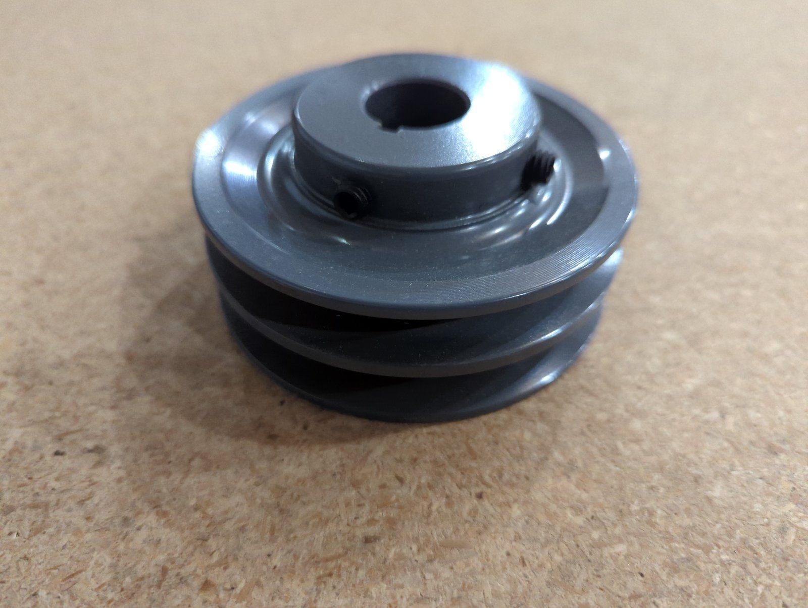 C37889 ( replaces G9002516 ) PULLEY- 2V "A" 3.95x.876 HUB - Ingersoll/Case Tractor Part