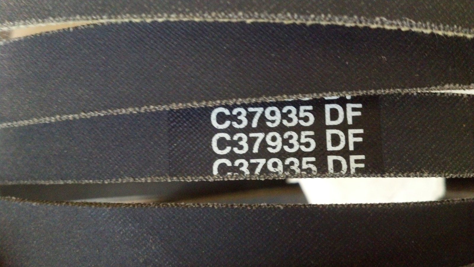 C37935 ( replaces G9003005B ) BELT GRAZER - Ingersoll/Case Tractor Part