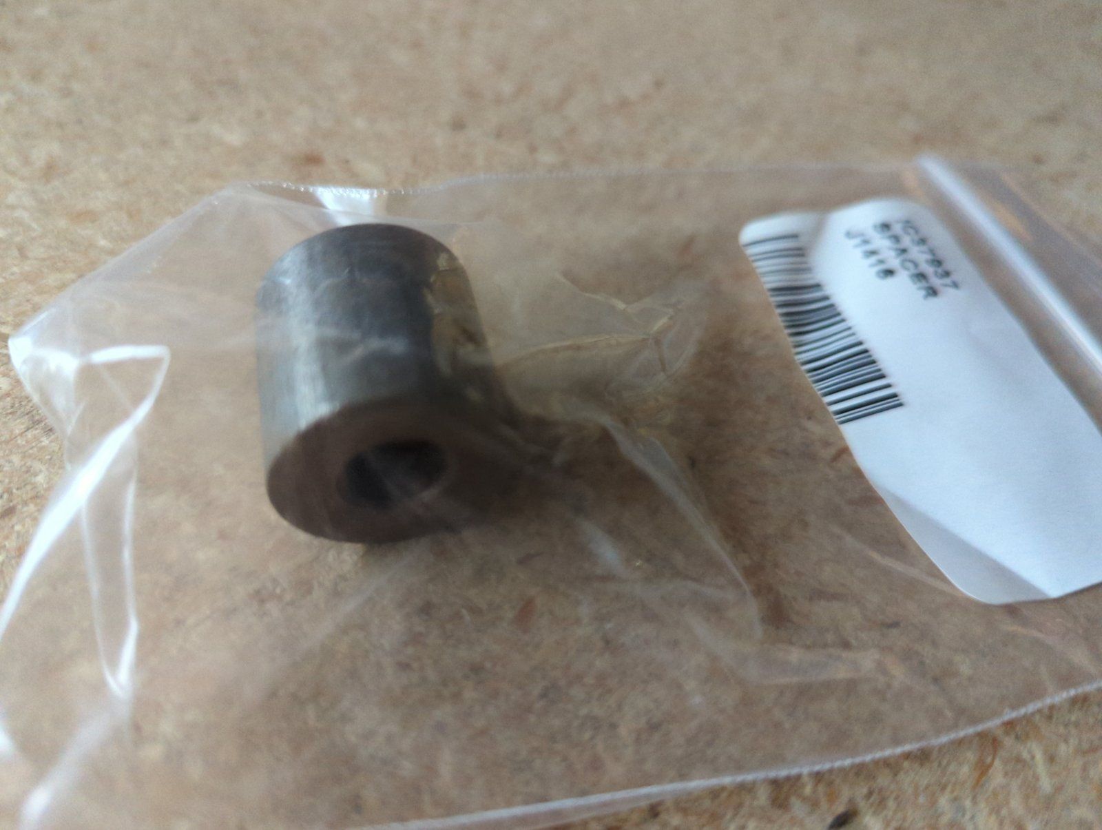 C37937 ( replaces G3000016 ) SPACER - .39 ID X .87 LG - Ingersoll/Case Tractor Part