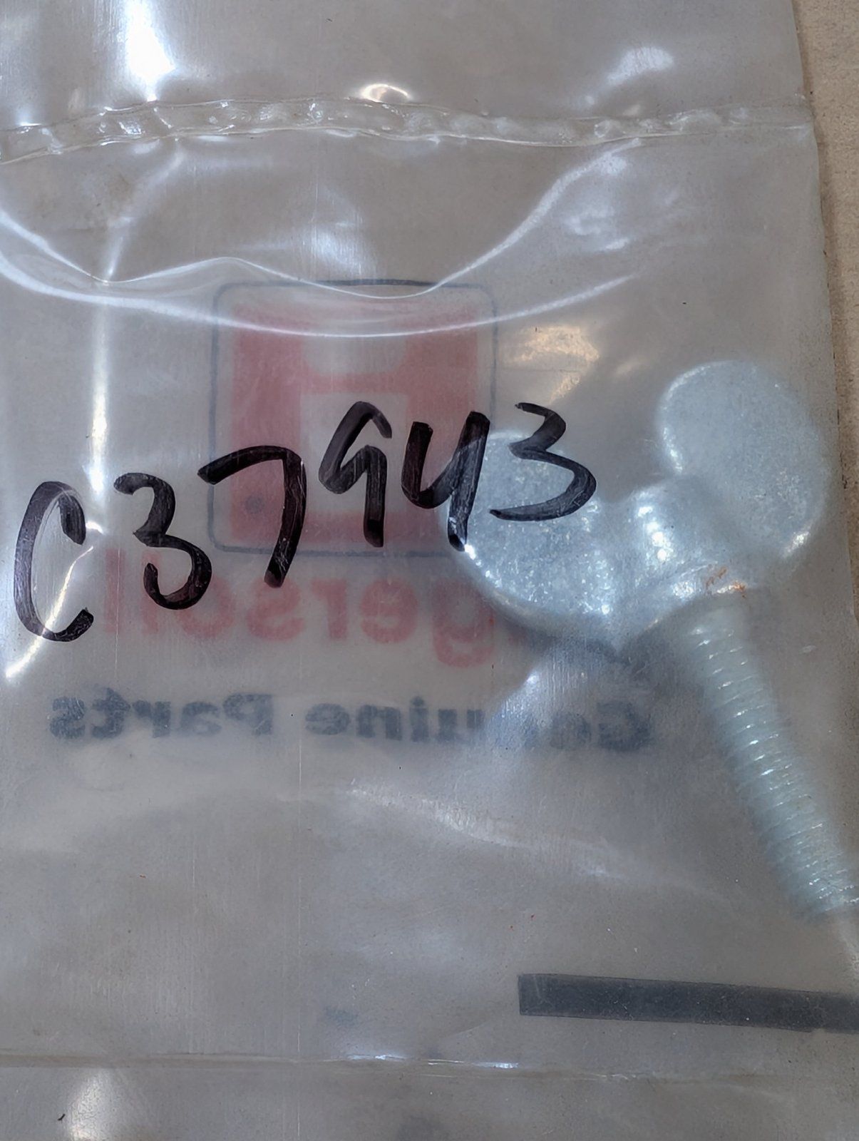 C37943 ( replaces G9006020 ) WING SCREW 1/4-20x1" - Ingersoll/Case Tractor Part