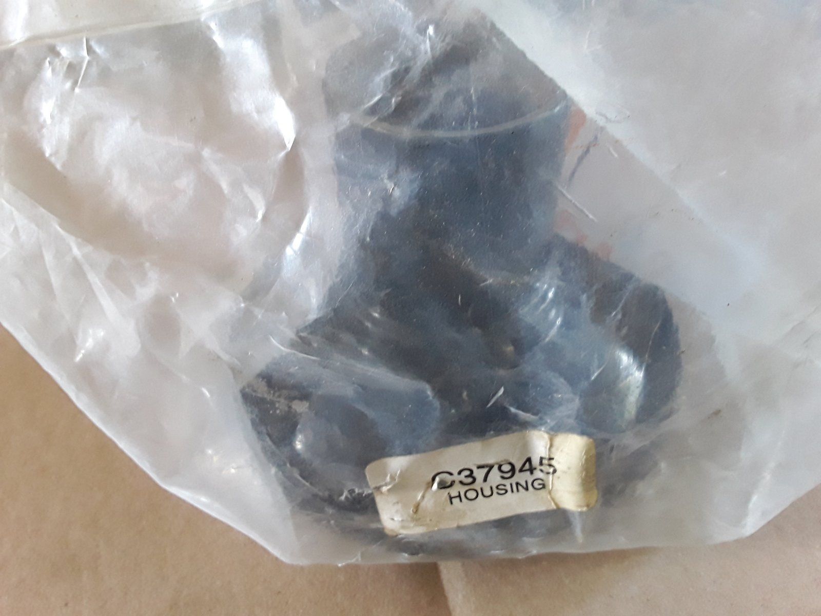 C37945 ( replaces G3000031 ) HOUSING C49442 HSG 62"FC - Ingersoll/Case Tractor Part