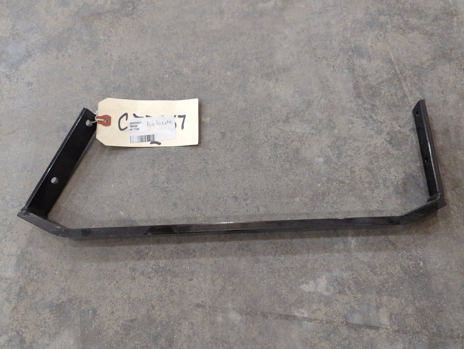 C37957 ( replaces G3300011 ) RH SKID (62 & 72 FC MOWER - Ingersoll/Case Tractor Part