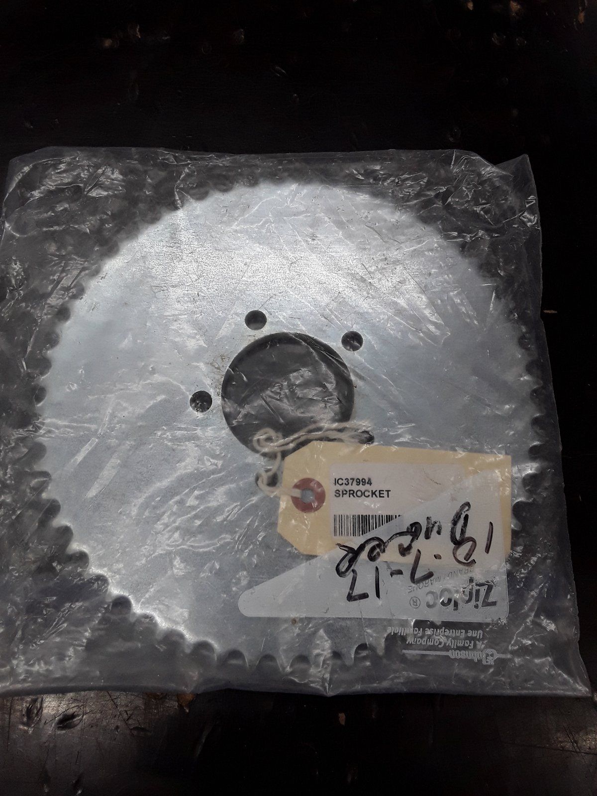 C37994 ( replaces G9011502 ) SPROCKET - FINAL DRIVE GRAZER 9011502 - Ingersoll/Case Tractor Part
