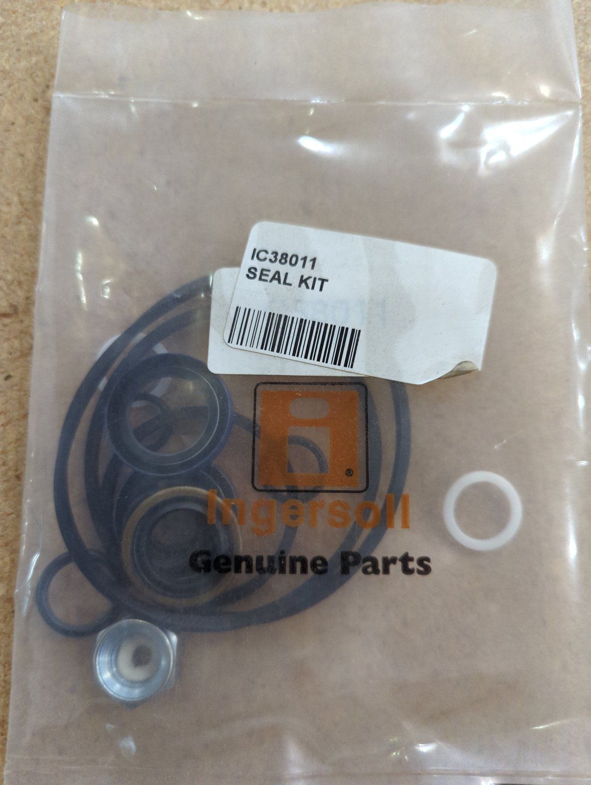 C38011 ( replaces G9004528 ) SEAL KIT - Ingersoll/Case Tractor Part