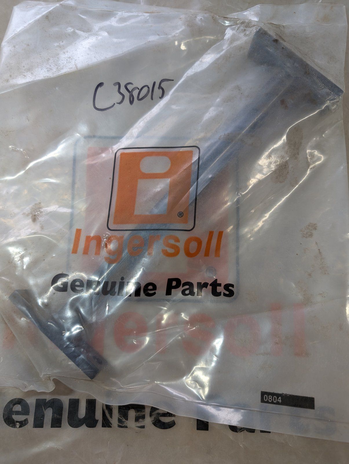C38015 ( replaces G1110018 ) TRANS CROSS SHAFT C39566 - Ingersoll/Case Tractor Part