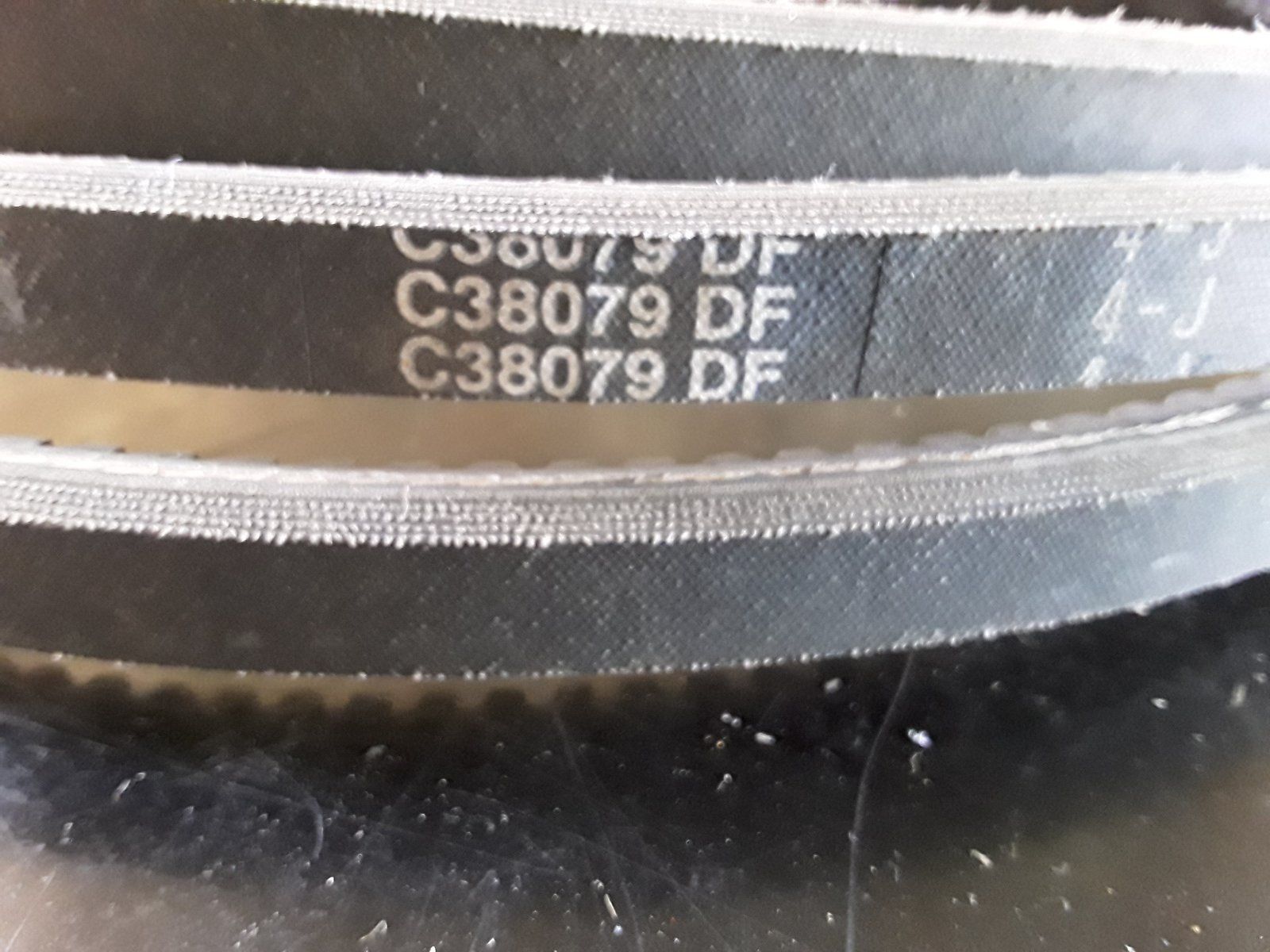 C38079 ( replaces G9003028 ) BELT "B-B" SECT. X 1 28.76" - Ingersoll/Case Tractor Part