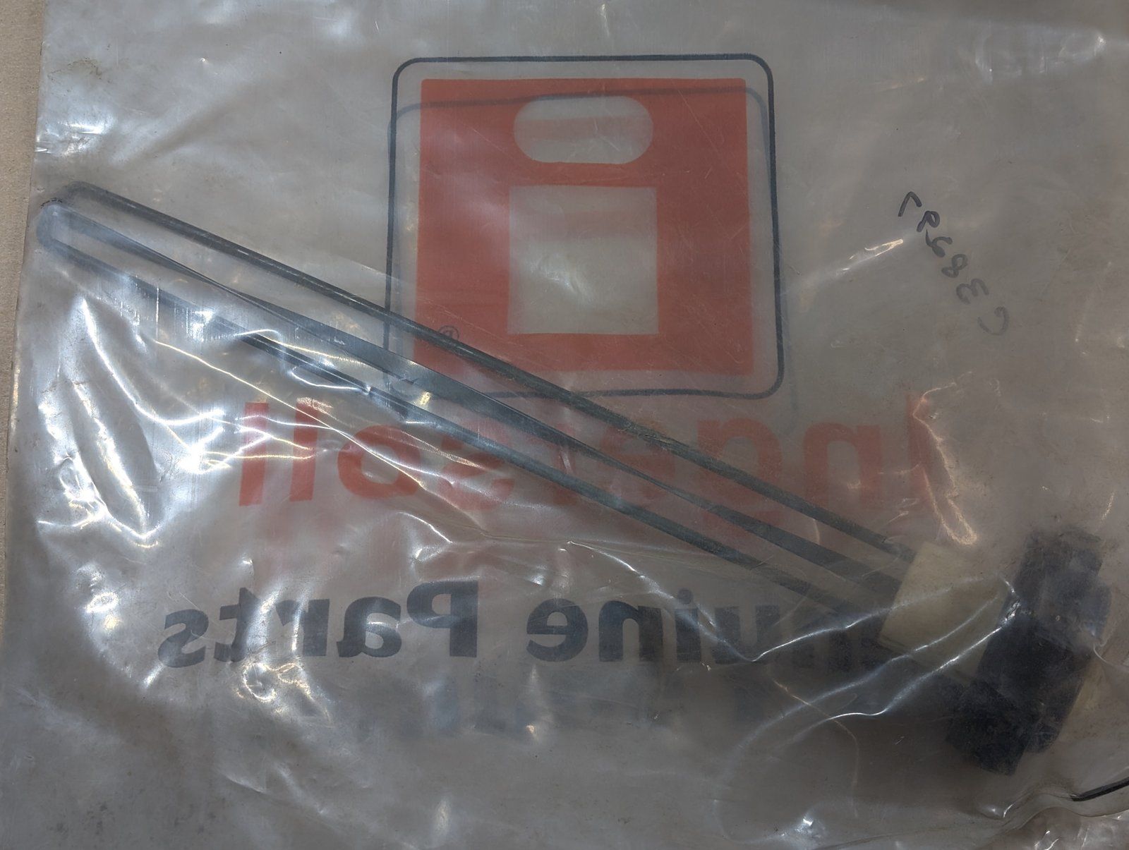 C38297 ( replaces G9005701 ) FUEL TANK CAP WITH GAUGE G9005671 - Ingersoll/Case Tractor Part