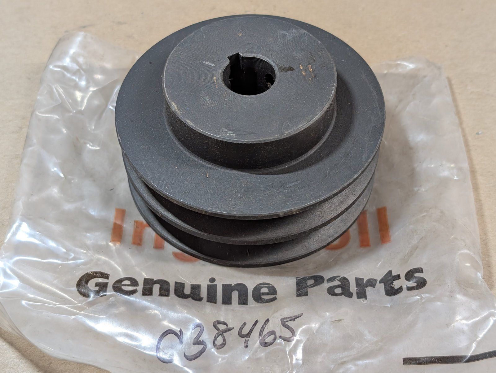 C38465 ( replaces G9002524 ) PULLEY - DOUBLE - Ingersoll/Case Tractor Part
