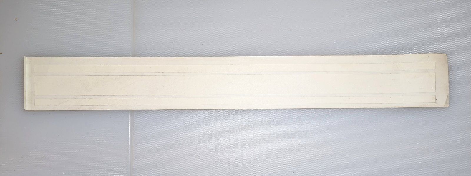 C38912 ( replaces G9005757 ) DECAL TAIL SIDE PLAIN M&W - Ingersoll/Case Tractor Part
