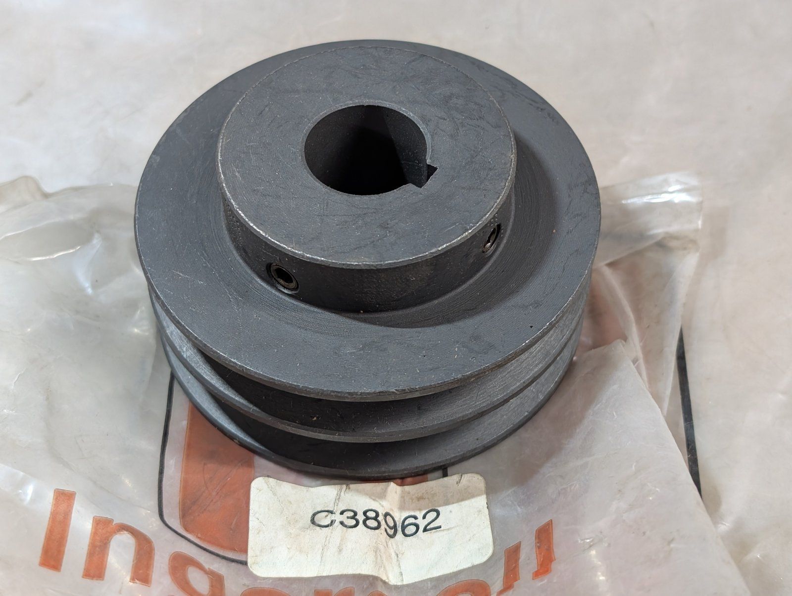 C38962 ( replaces G9002520 ) PULLEY ENGINE TO DECK G9005506 - Ingersoll/Case Tractor Part
