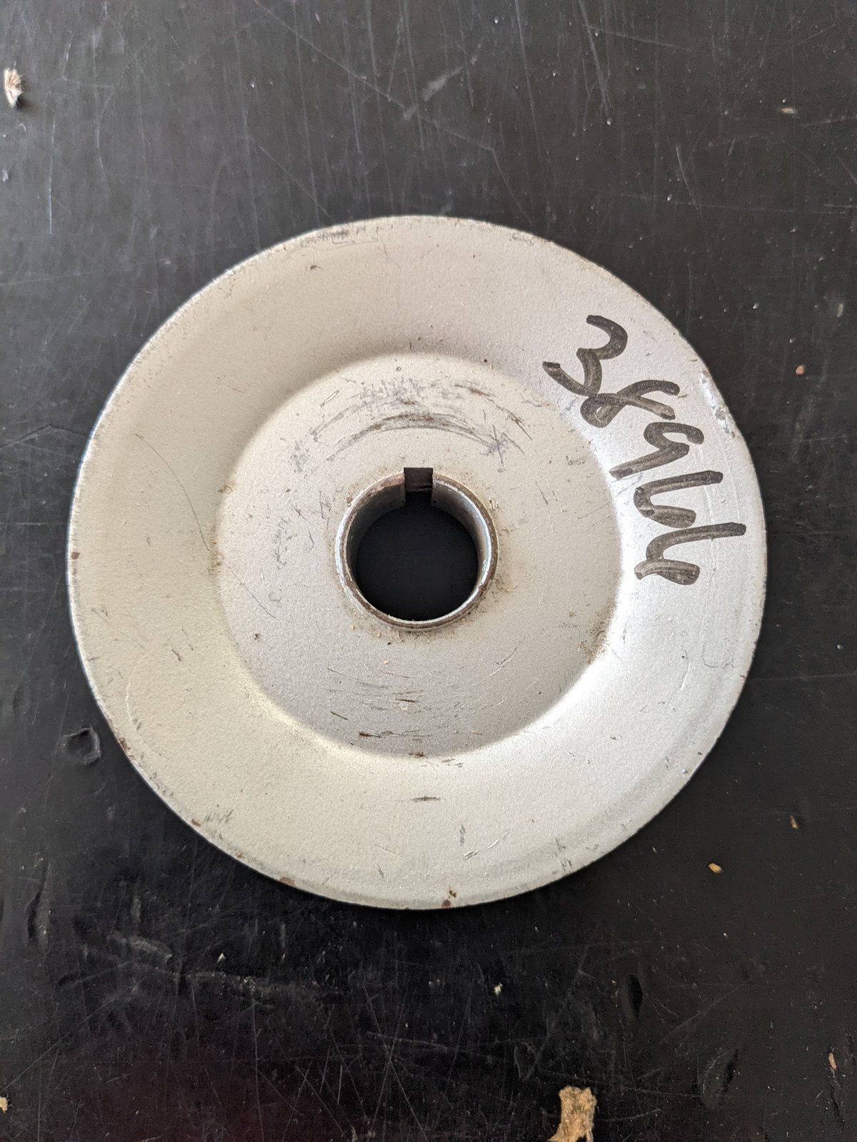 C38966 ( replaces G9002517 ) PULLEY - V "A-B" 4.13 x.875 900-2517 - Ingersoll/Case Tractor Part