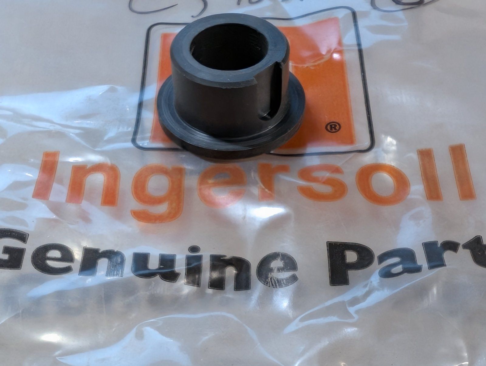 C39025 ( replaces G9003507 ) BUSHING - FLANGE .75ID (CKB1500M) - Ingersoll/Case Tractor Part