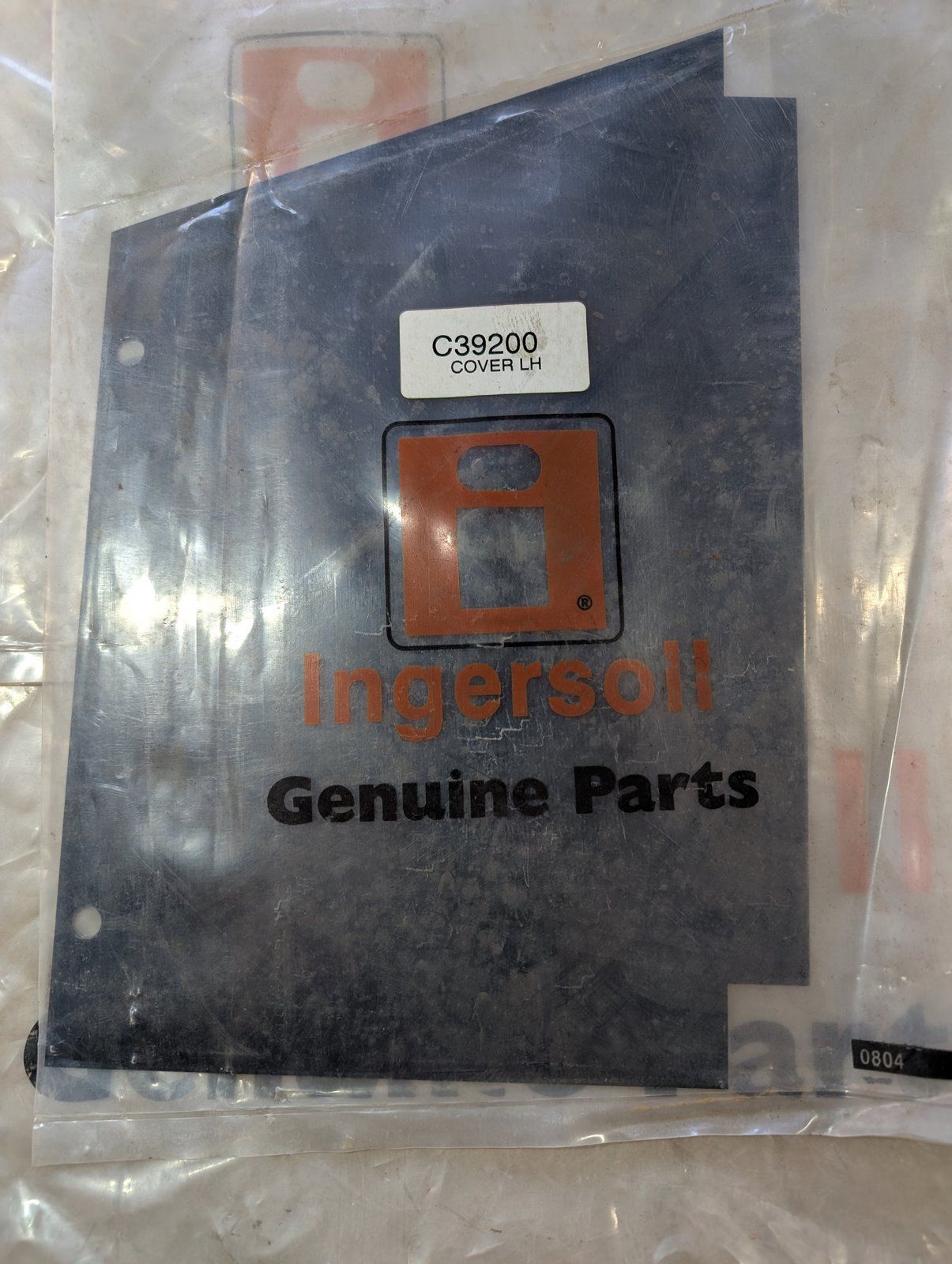 C39200 ( replaces G3200001 ) COVER LH 52