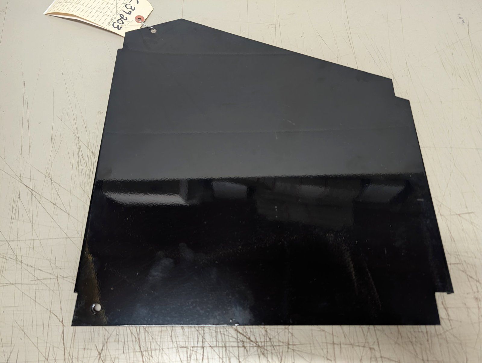 C39203 ( replaces G3200002 ) PLATE - CENTER COVER (LARGE) 52" ZTR C39021 C38067 C37940 G R - Ingersoll/Case Tractor Part