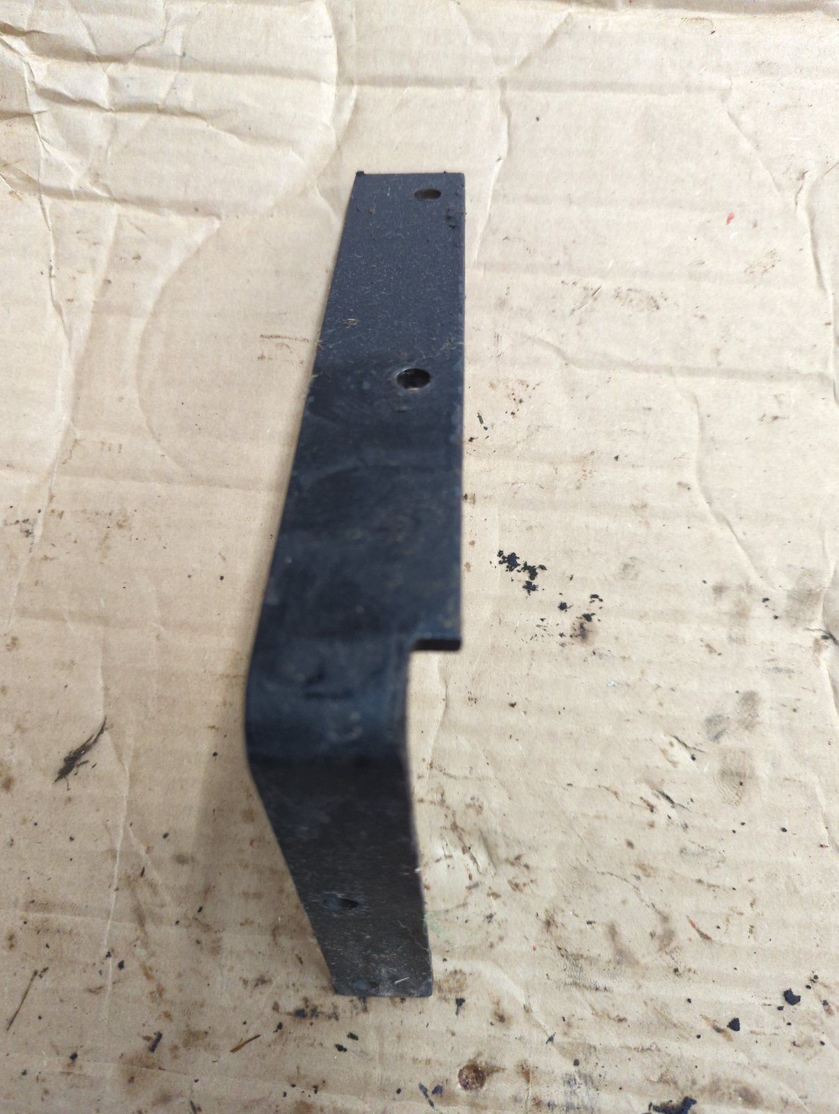 C39493 USED BRACKET RH - Ingersoll/Case Tractor Part