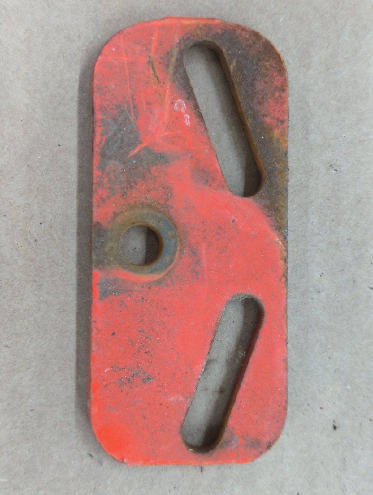 C40646 USED GUIDE - BRAKE ACTUATION C31994 C23883 - Ingersoll/Case Tractor Part