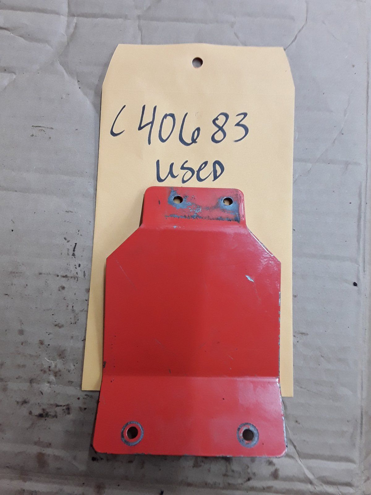 C40683 USED BRACKET AIR DEFLECTOR - Ingersoll/Case Tractor Part