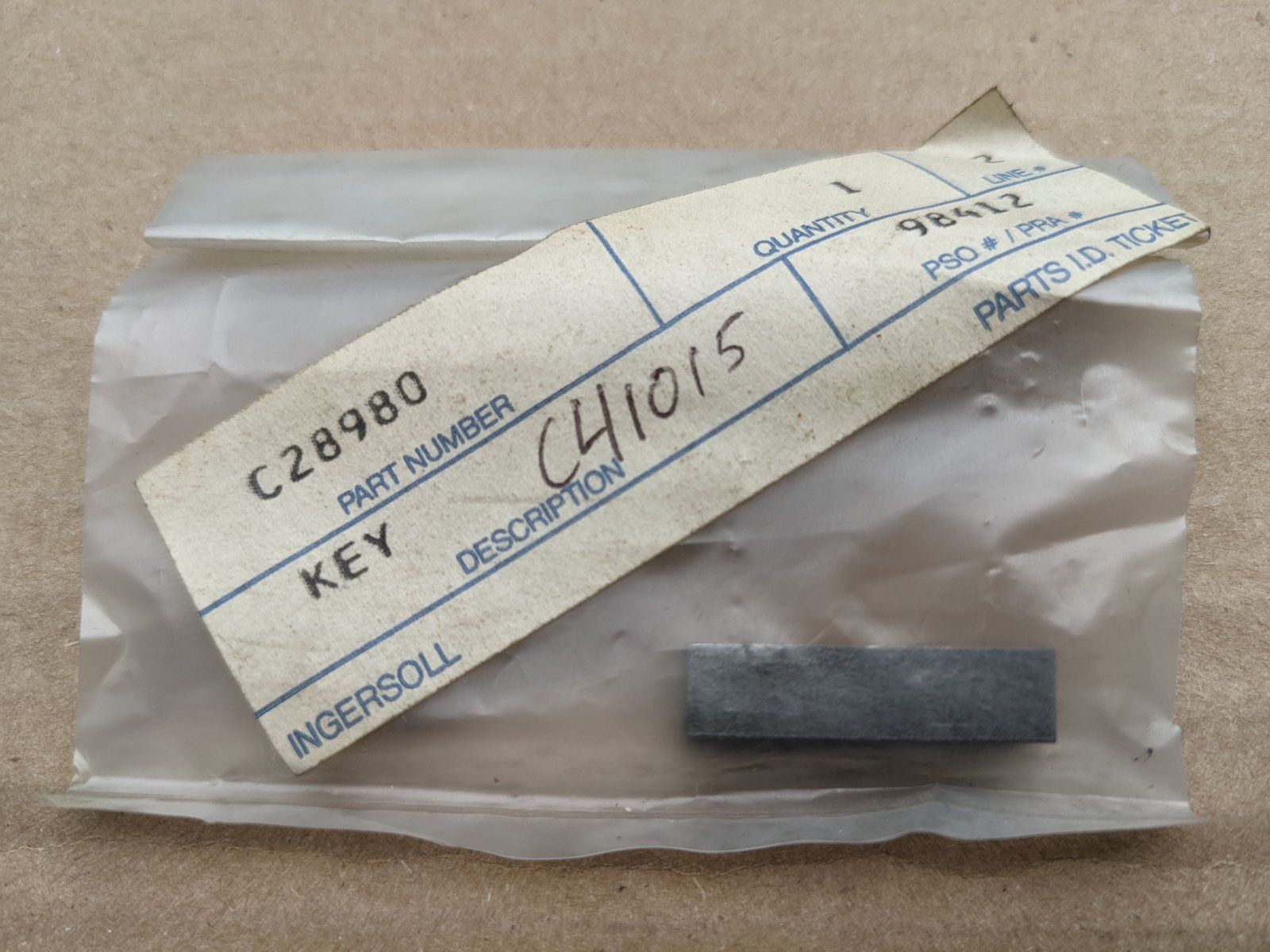 C41015 KEY SQ 1/4 X 1