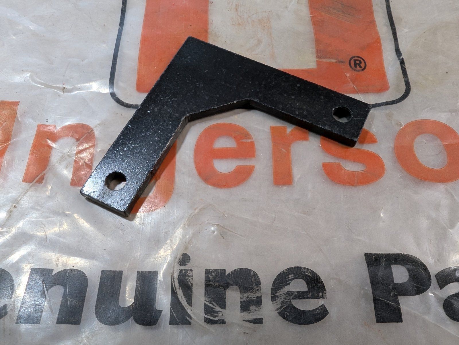 C41888 BRAKE LINKAGE L - Ingersoll/Case Tractor Part