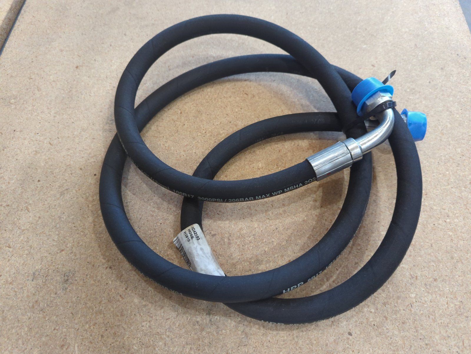 C42183 HYD HOSE - Ingersoll/Case Tractor Part