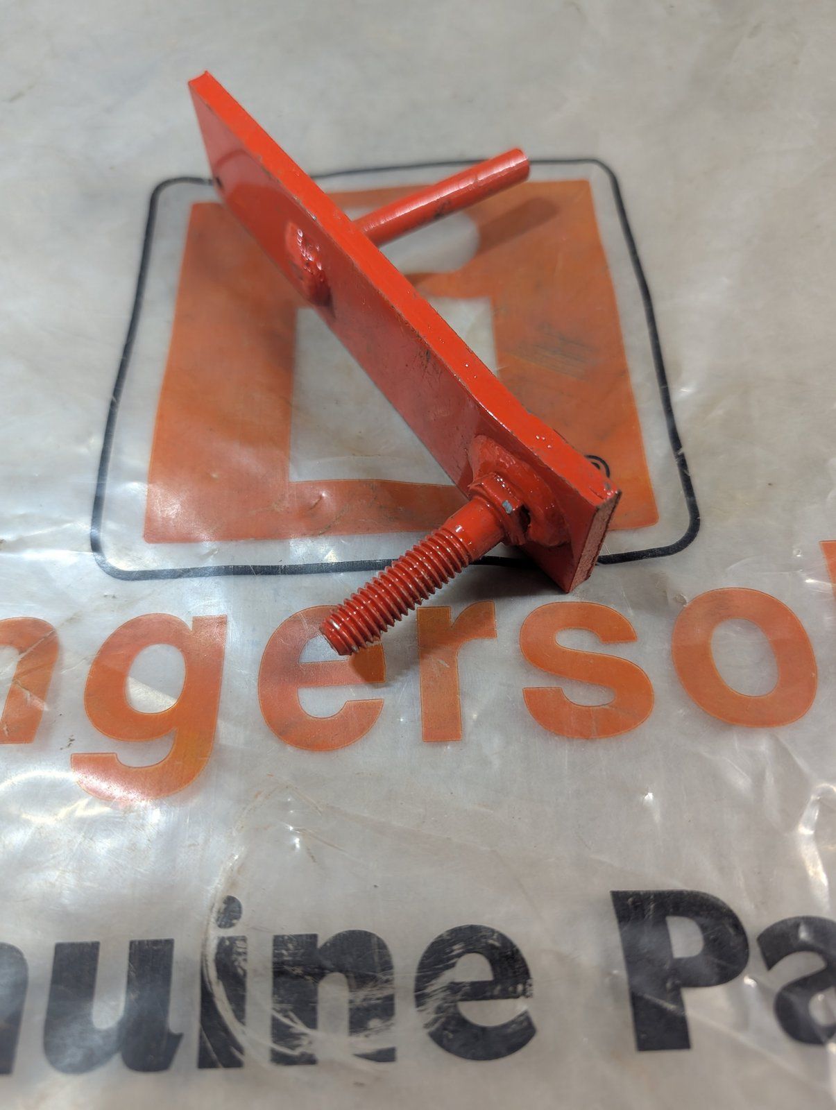 C42425 WMT ARM IDLER - Ingersoll/Case Tractor Part