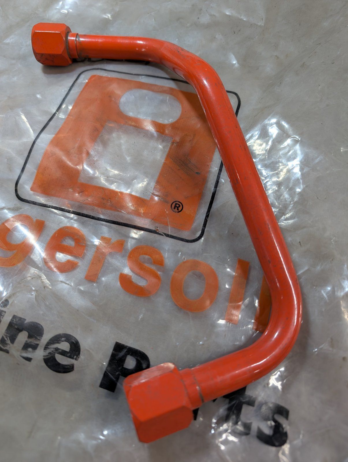 C42485 TUBE FLOW VALVE TO PTO VALVE - Ingersoll/Case Tractor Part