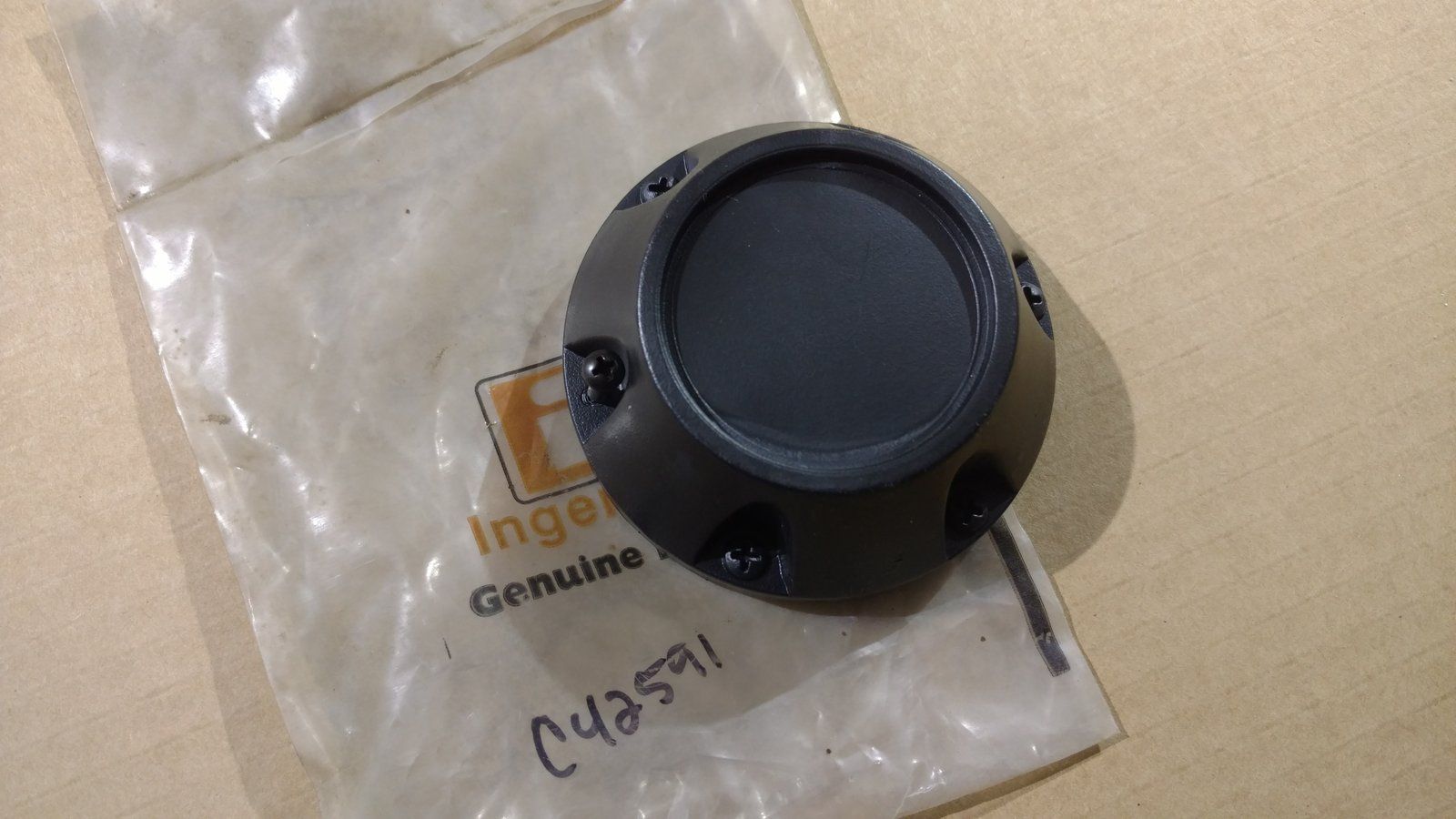 C42591 CAP - STEERING WHEEL C34302 - Ingersoll/Case Tractor Part