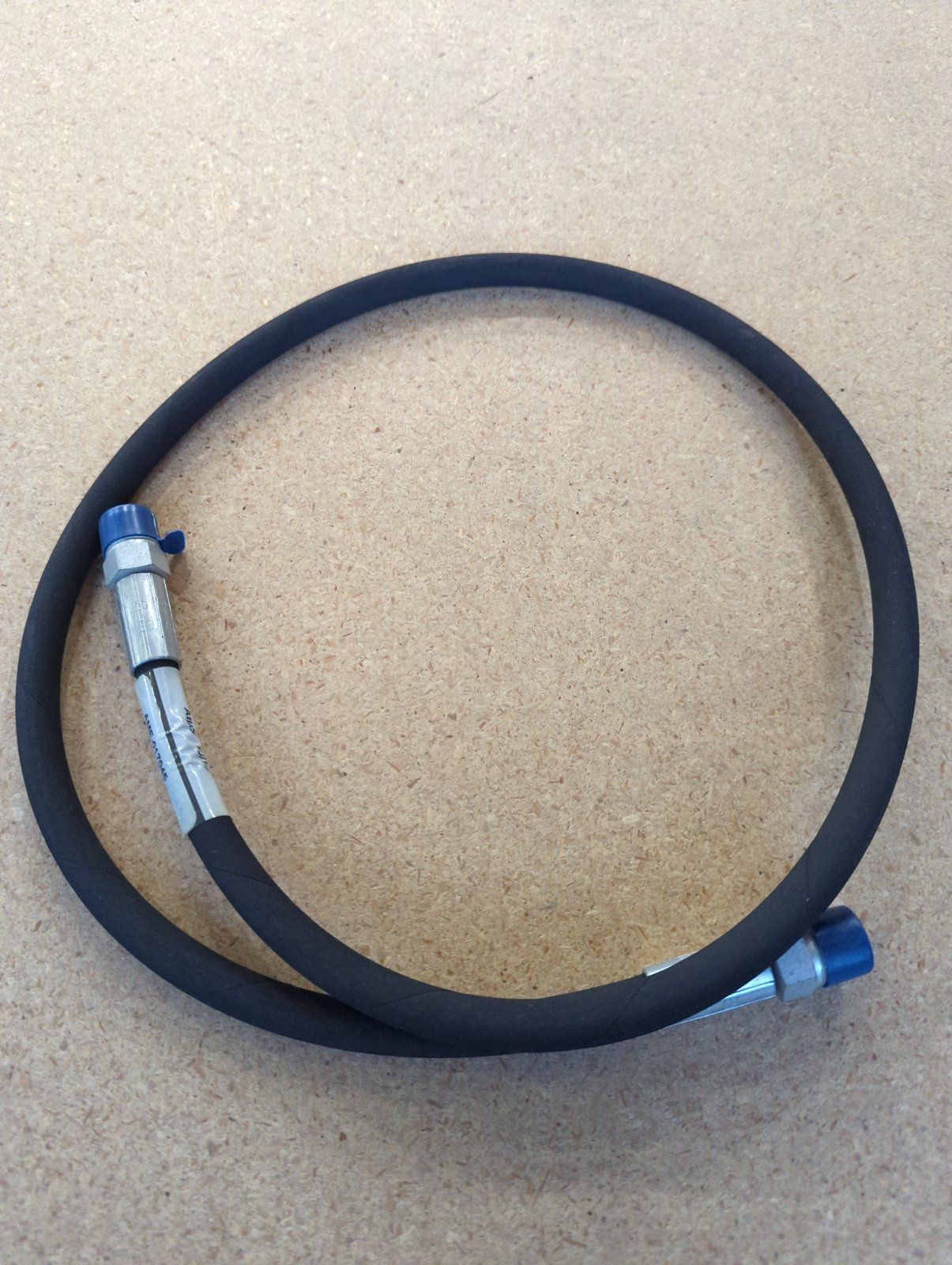 C42687 HOSE - HYD 3/8 NPT M X 3/8 NPT M (AQ 17045) - Ingersoll/Case Tractor Part