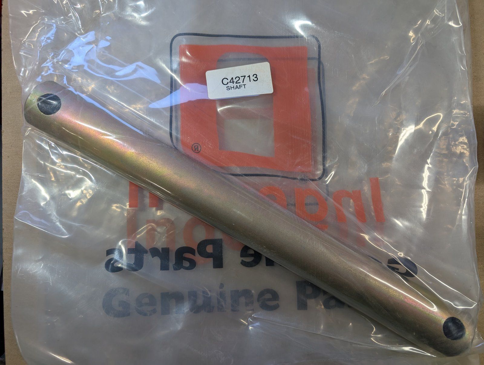 C42713 SHAFT MAIN PIVOT AQ 856238 AMERIQUIP - Ingersoll/Case Tractor Part