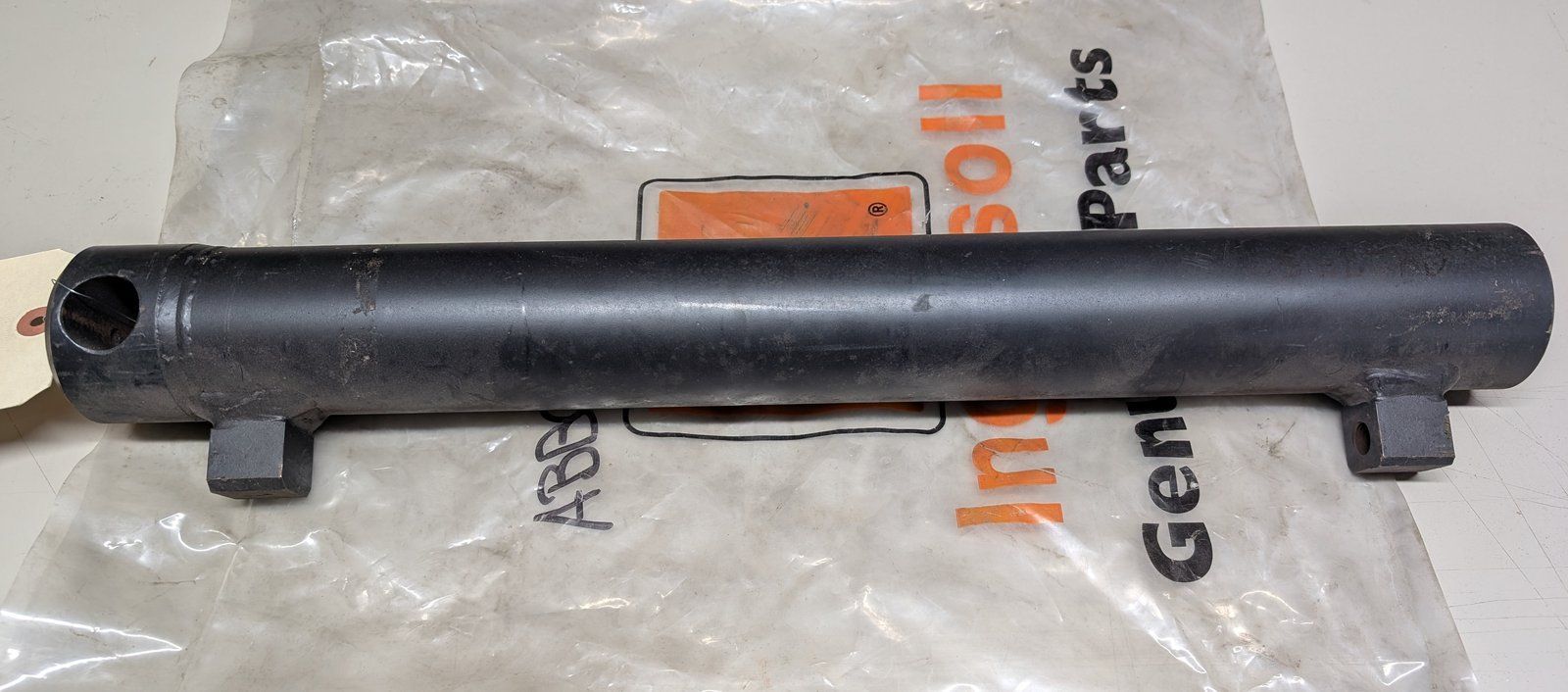 C42745 WMT CYLINDER TUBE AMERIQUIP 904450 - Ingersoll/Case Tractor Part