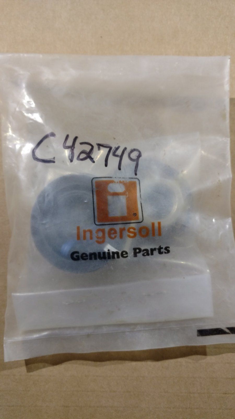 C42749 AMEREQUIP PART #904435 - KIT - CYLINDER SEAL REPAIR 80A (AQ 904435) BH - Ingersoll/Case Tractor Part