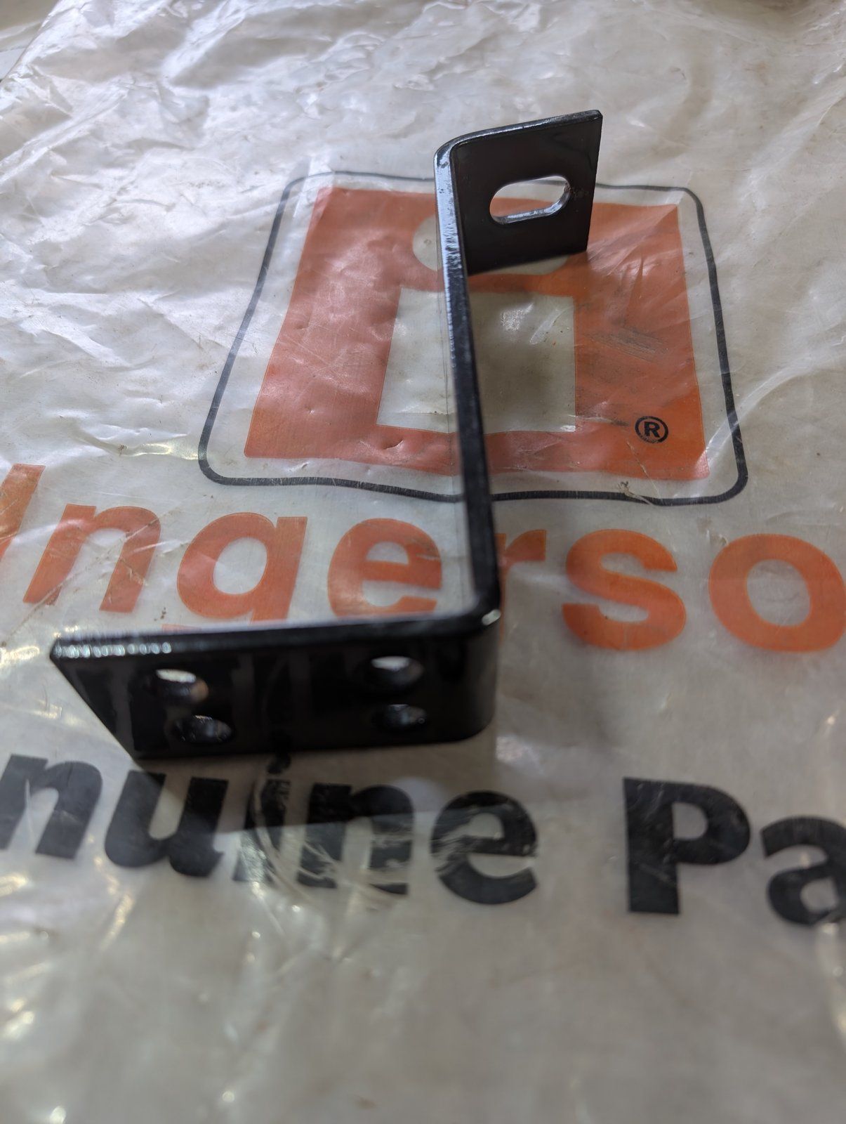 C42902 ( replaces G9021007 ) BRACKET - CABLE MTG. - Ingersoll/Case Tractor Part
